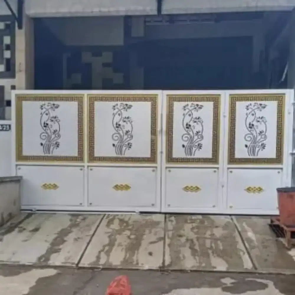 Pintu gerbang cating laser