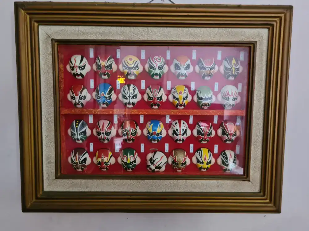 Topeng China Keramik