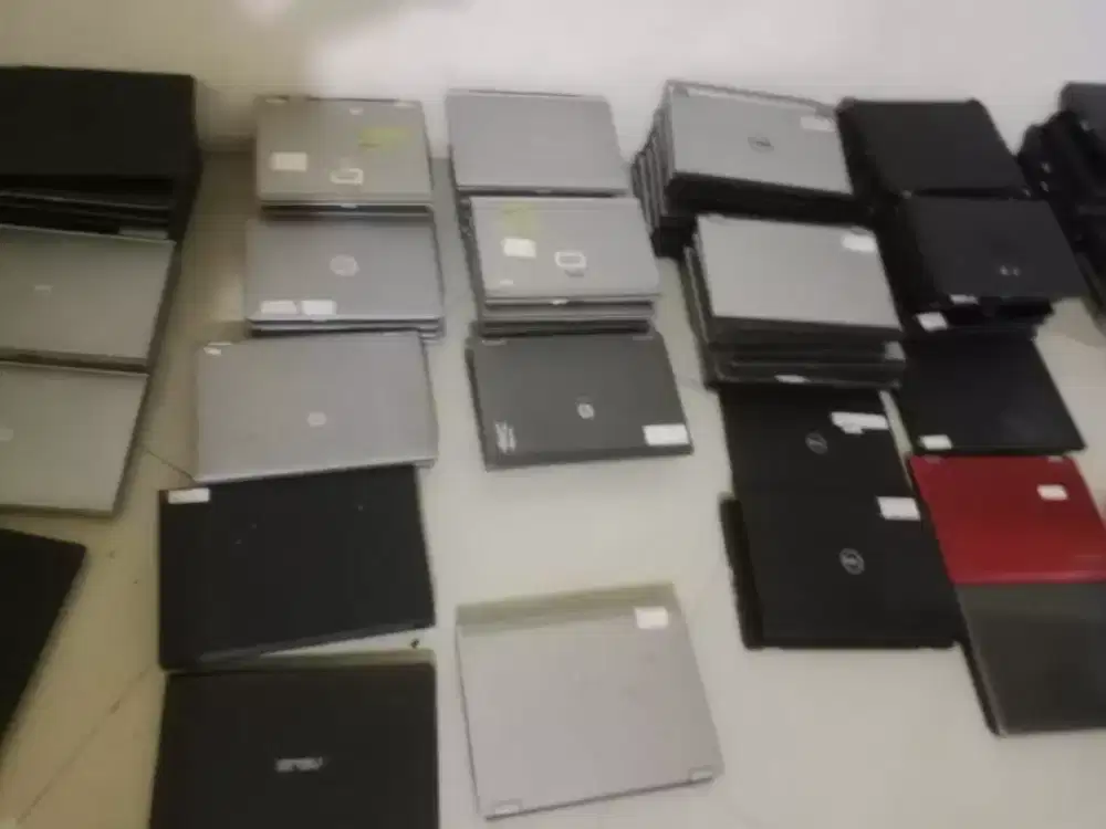 TERIMA JUAL/BELI KOMPUTER BEKAS,SATUAN,LELANGAN,DAN BORONGAN EX KANTOR