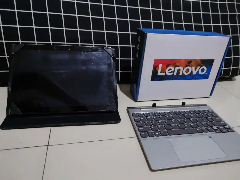 Laptop bisa jadi Tablet 2in1 D330 Lenovo touchscreen