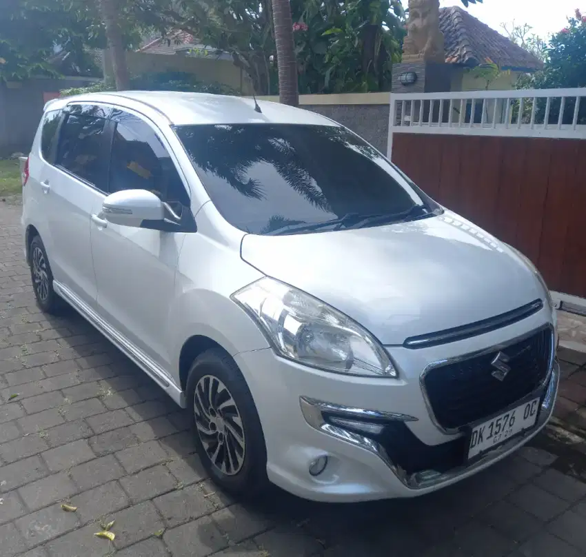 Dijual Cepat Ertiga Dreza AT (LOW KM)