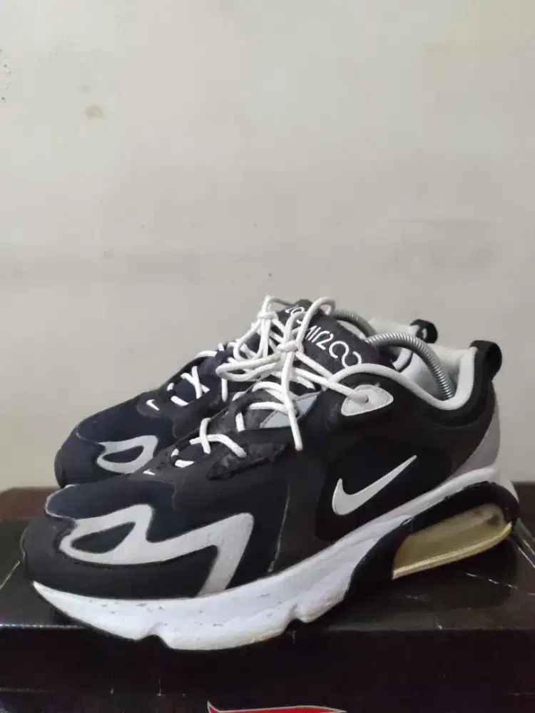 Sepatu nike airmax 200