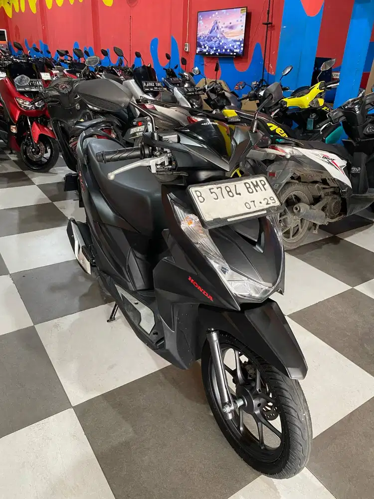 JUAL CASH KREDIT BEAT DELUXE TAHUN 2024