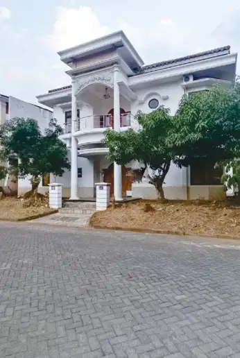 Dijual Rumah Mewah Lokasi Dekat Kampus Undip di Graha Estetika Semaran