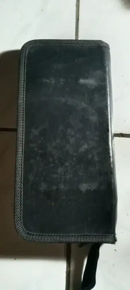 Jual dompet kulit plastik pria dan wanita masih bagus