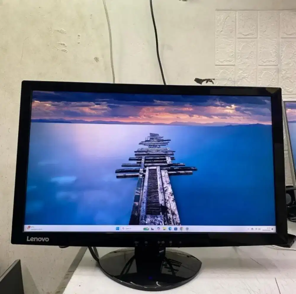Monitor PC 24 inc Lenovo