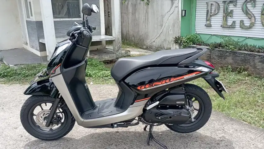 58@: DP:1,600 RBU F KOTA GENIO125 CBS HITAM ON