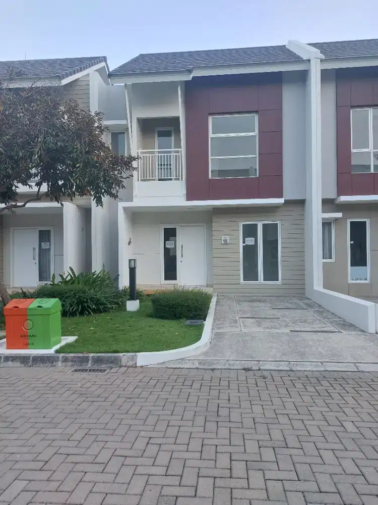 DISEWAKAN RUMAH 2 LANTAI DI SUMMARECON EMERALD KARAWANG