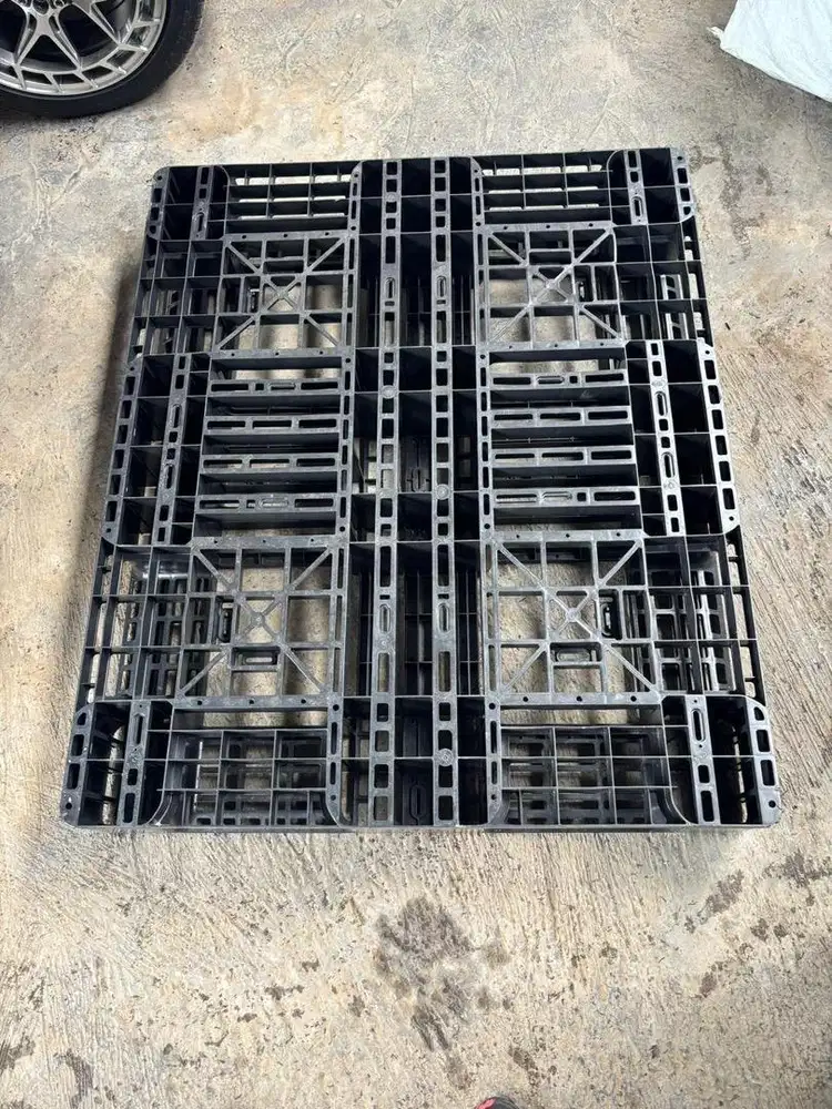 Palet  plastik bekas