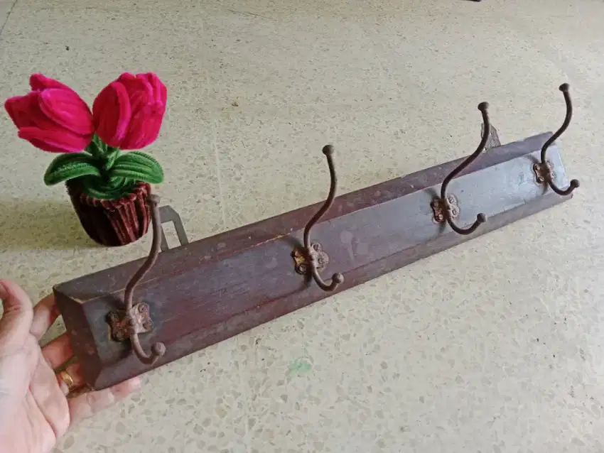 Kapstok jadul kayu