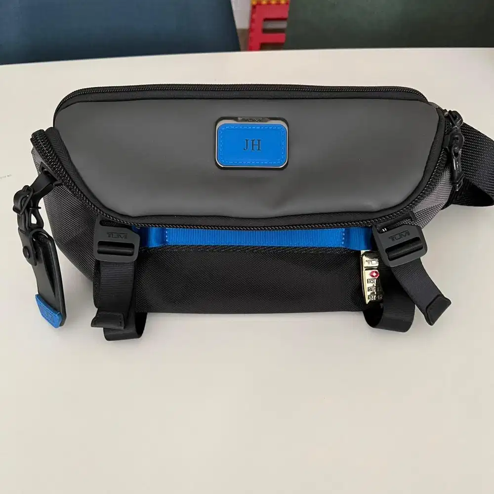 Tas tumi sling alpha bravo original