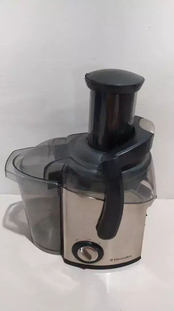 Juicer Electrolux JE-3000