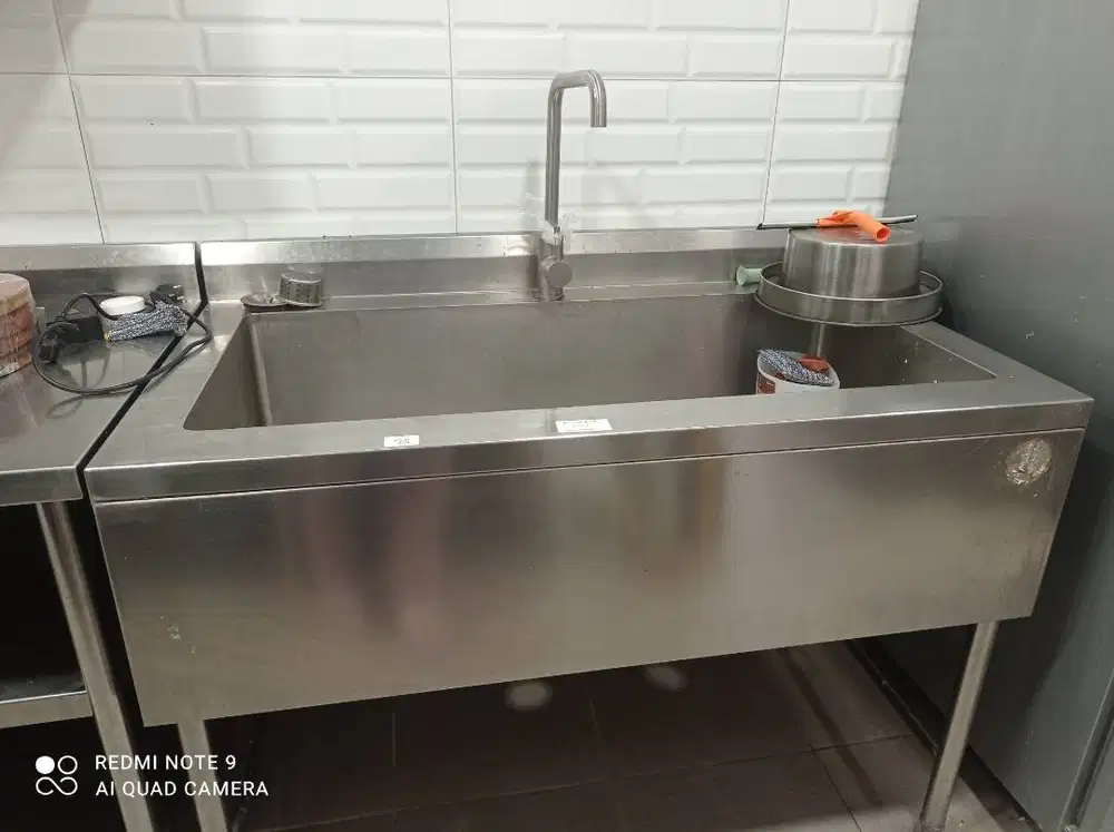 SINK (INCI FAUCET) 1200*700*850