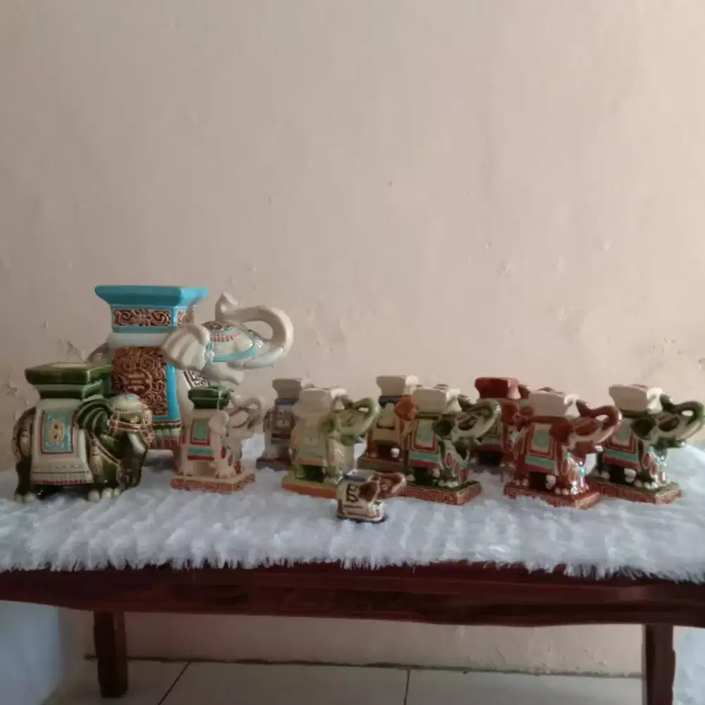 PAJANGAN KERAMIK GAJAH