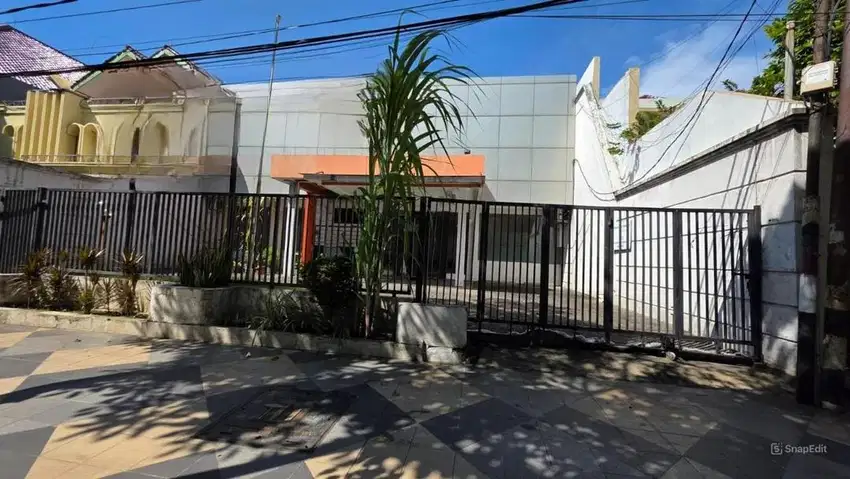DISEWAKAN BANGUNAN KOMERSIAL SIAP PAKAI RAYA KERTAJAYA INDAH!