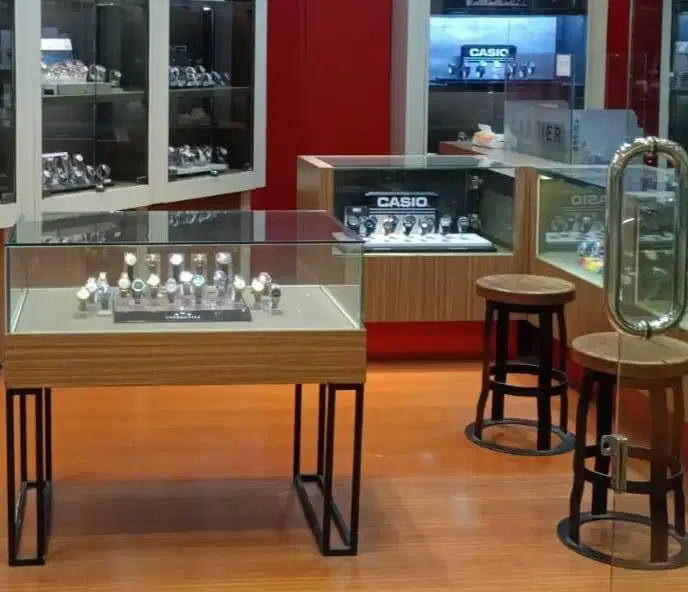 Sales Asistant Jam Tangan