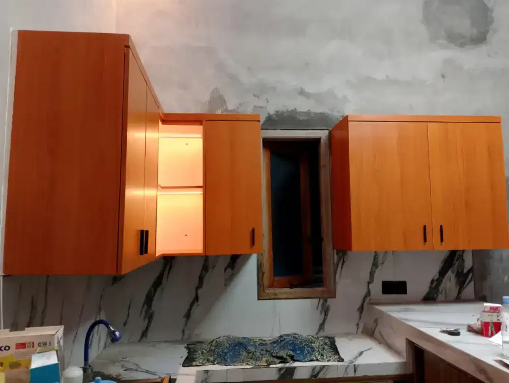 Kitchen set , Backdrop tv , Tempat tidur , Lemari