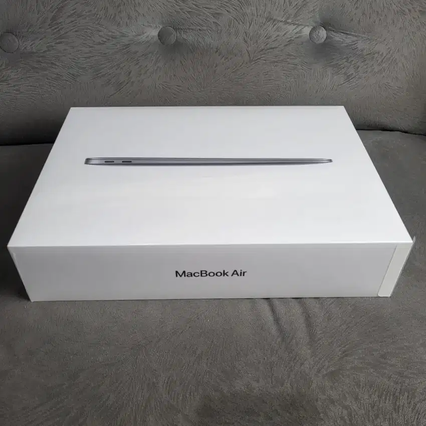 Macbook Air M1 8/256GB New Resmi Indonesia