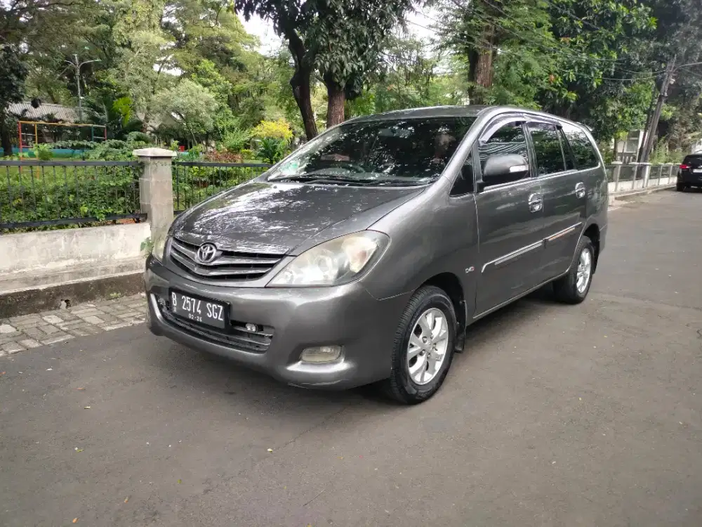 Innova diesel 2.5G manual 2010 tangan 1