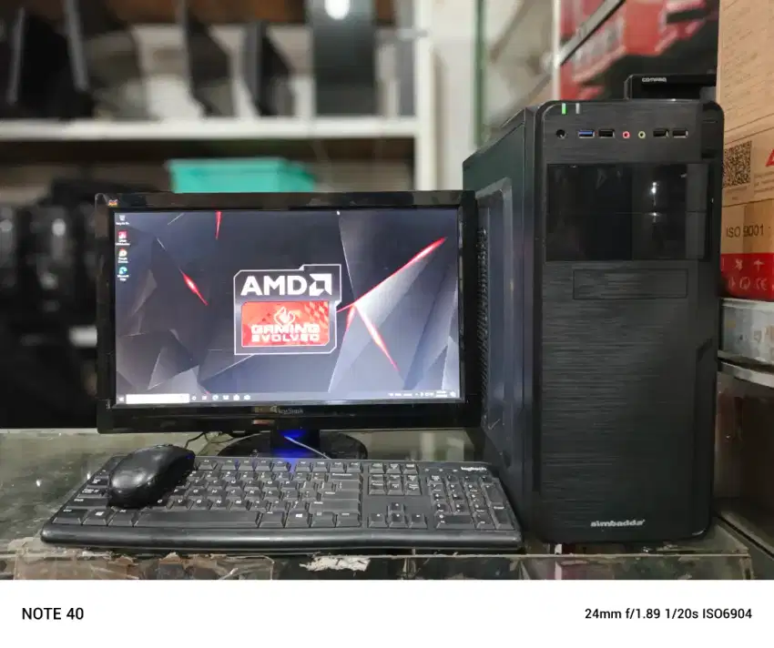 Dijual komputer / cpu amd a8 ram 8gb ssd 256gb monitor 20in.