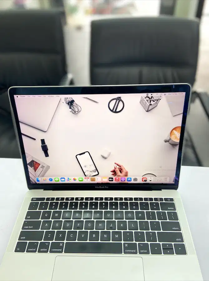 Macbook Pro 2017 RAM 8/256 GB 13