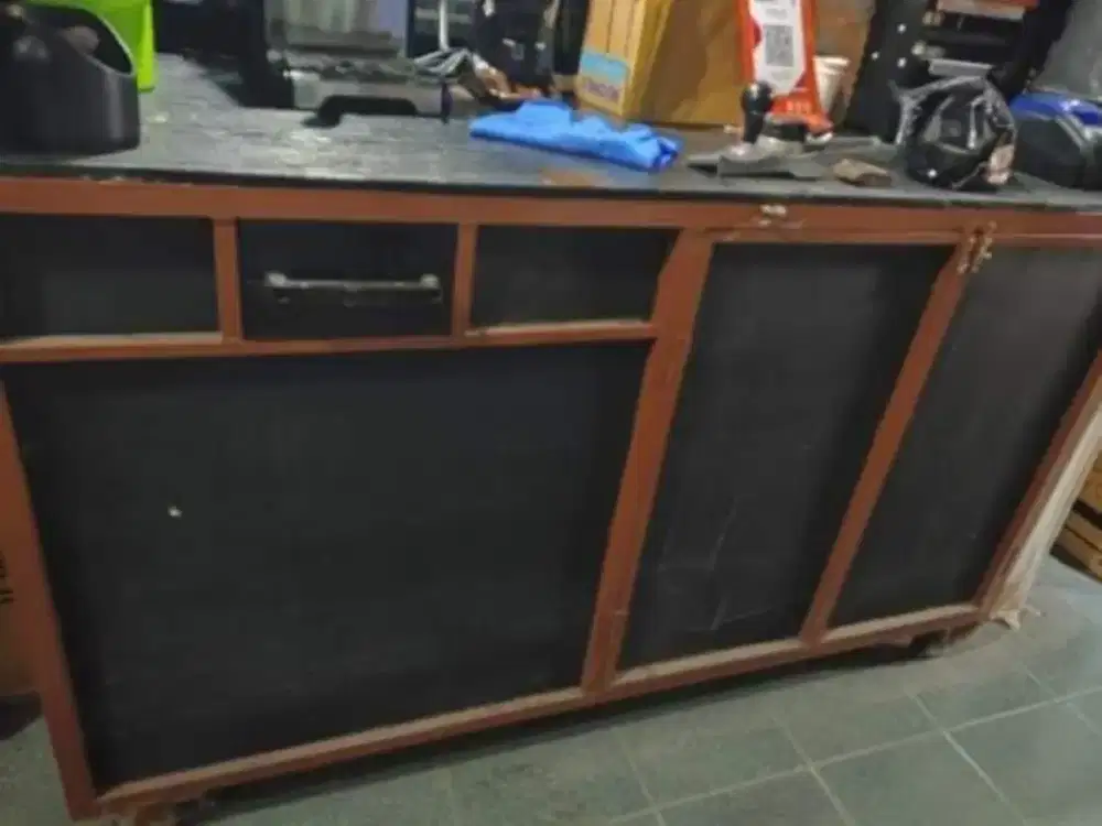 Gerobak Jualan (buka 3) ada lemari