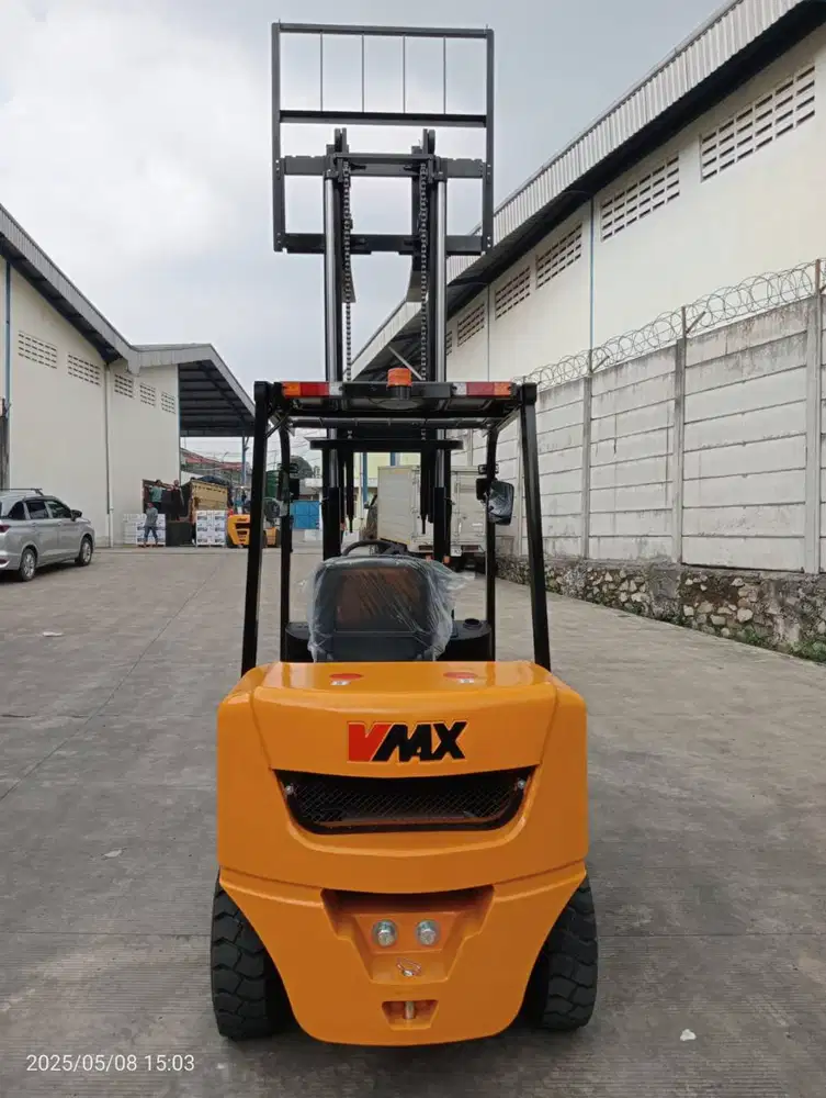 Forklift Diesel VMA 3 Ton Mesin ISUZU C240 Matic