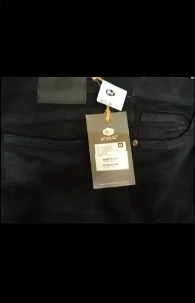 CELANA USED HITAM PEKAT UKURAN 40 NEGO SAMPAI JADI