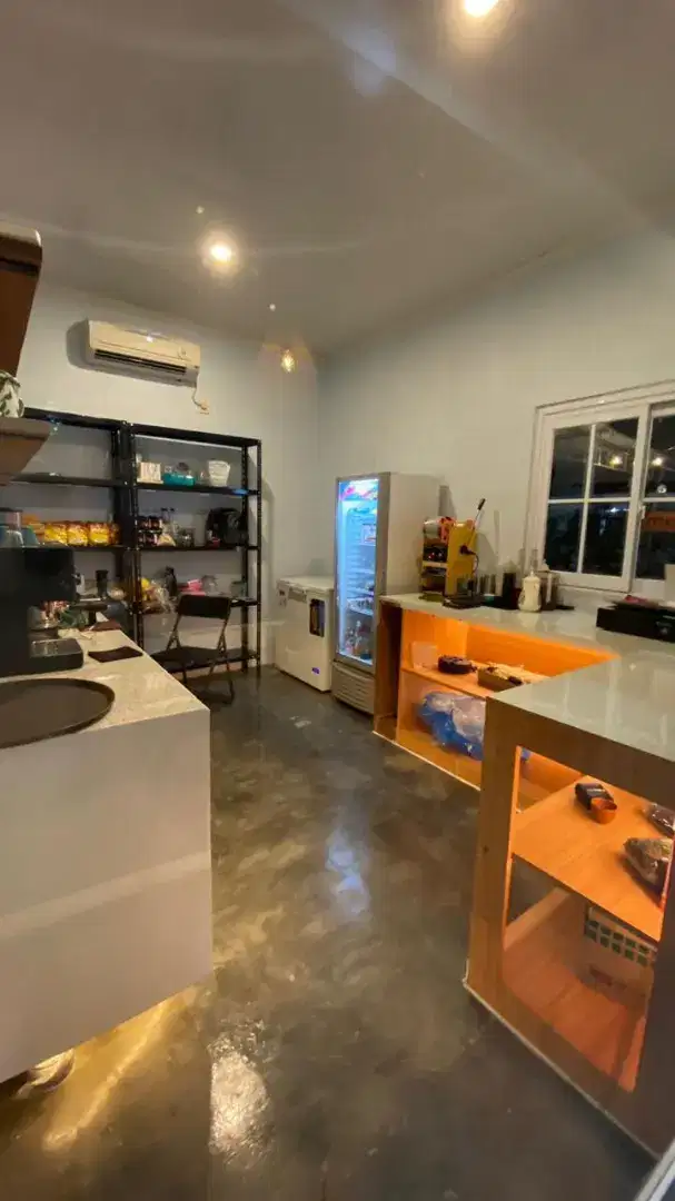 Dijual cepat dibawah pasaran Cafe di Jakarta Selatan