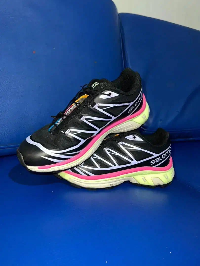 Sepatu Salomon size 39 1/3