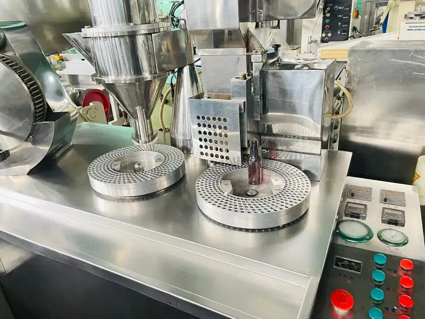 Mesin filling kapsul