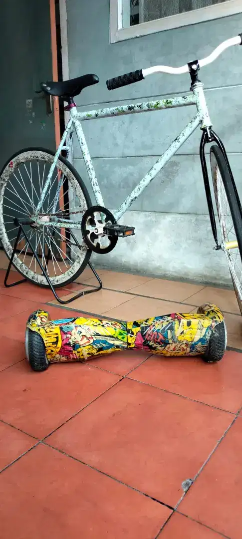 Sepeda fixie dan hoverboard