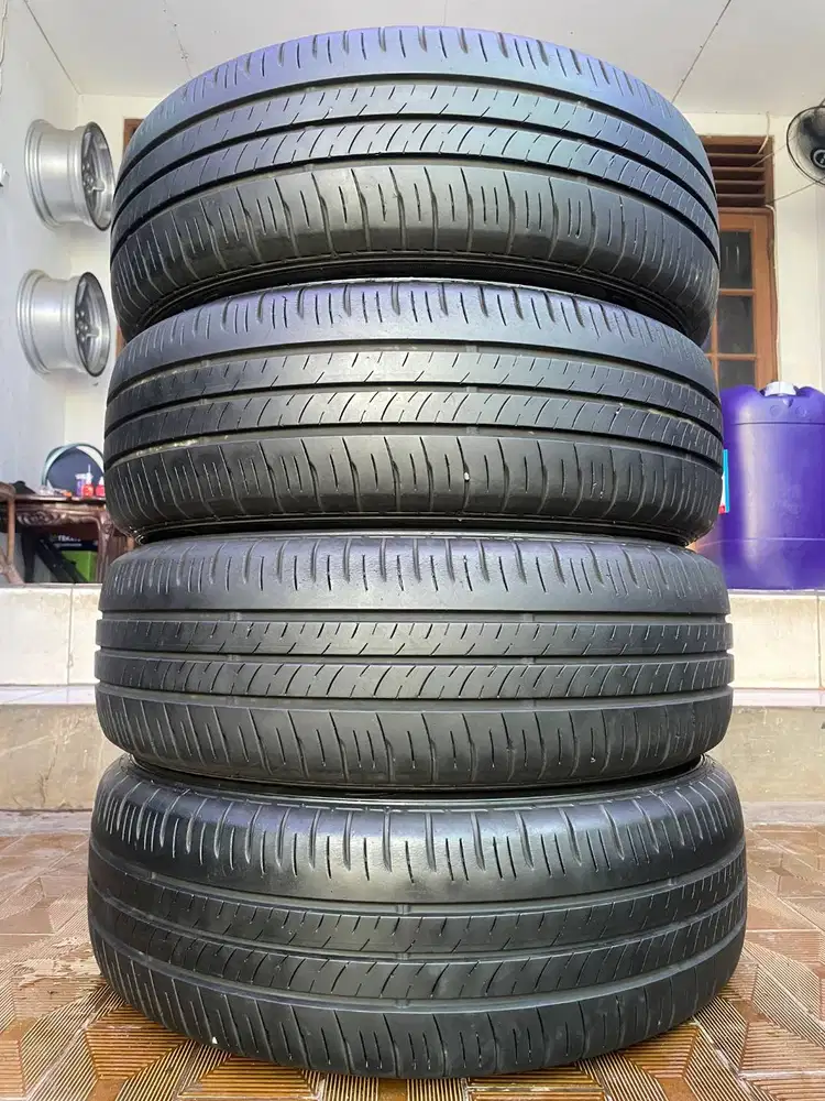 Ban Dunlop Enasave Ec300 205 65 r16 4Pcs