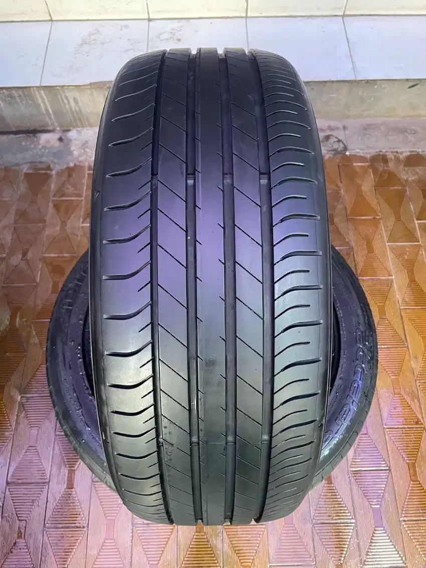 Ban Dunlop SP Sport Maxx 050 225 50 r18 1Pcs