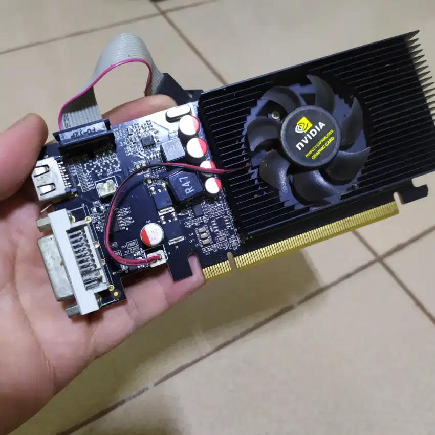 VGA Card Nvidia GT210 DDR3 1 GB ( Bekas )