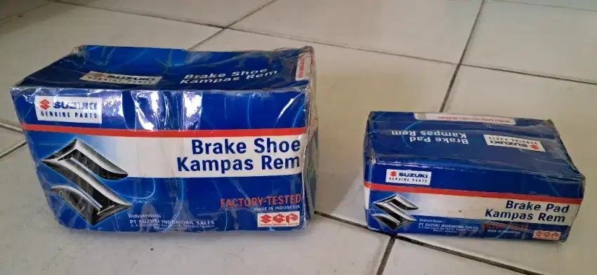 Kampas Rem Karimun Wagon Original Baru 2 set Depan Belakang