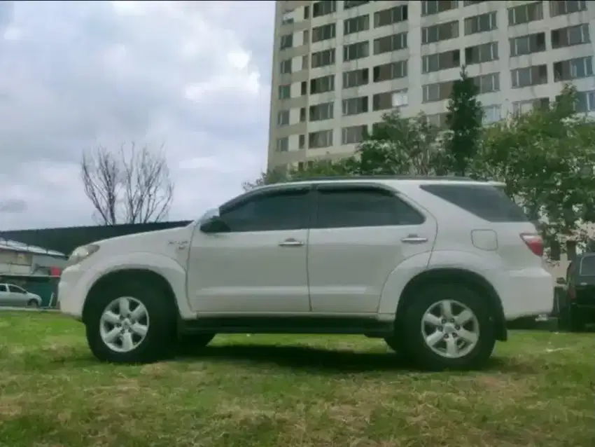Toyota fortuner G luxury 2.7 AT 2008