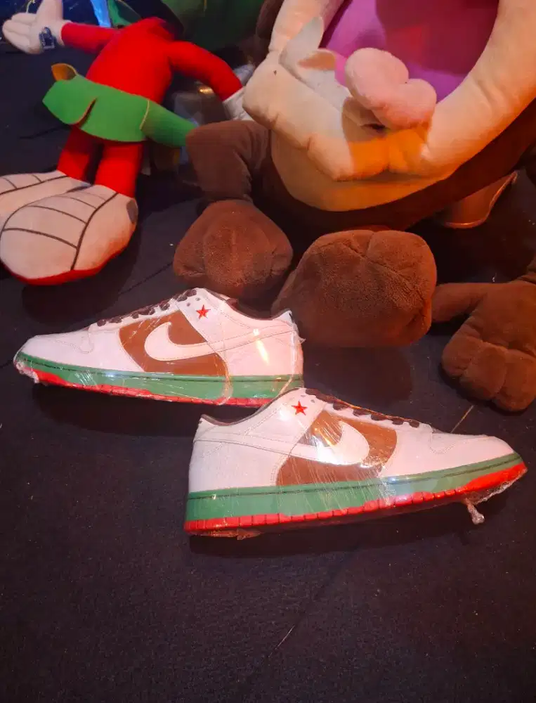 NIKE SB DUNK LOW CALI 2004 NEW SIZE 44.5 ORIGINAL AUTHENTIC 100%