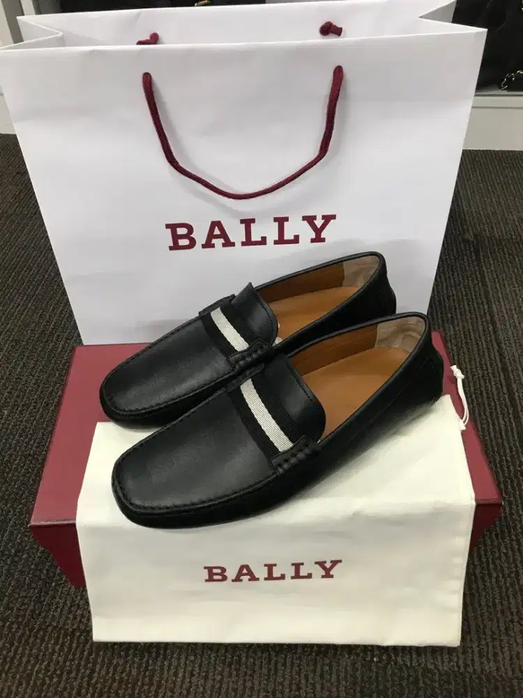 Bally Loafers black slip on pantofel pria original formal sepatu 41