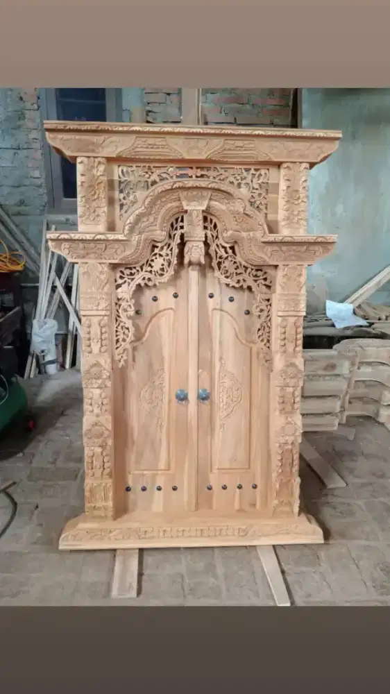pintu kusen gebyok kayu jati