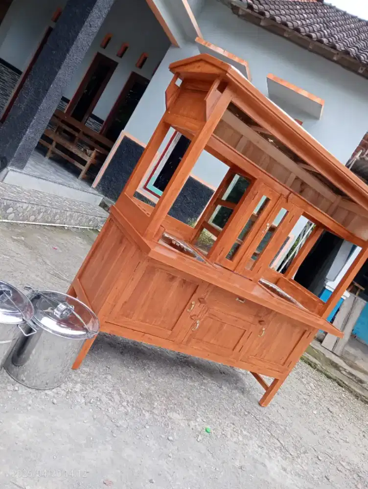 Grobak Mie ayam bakso