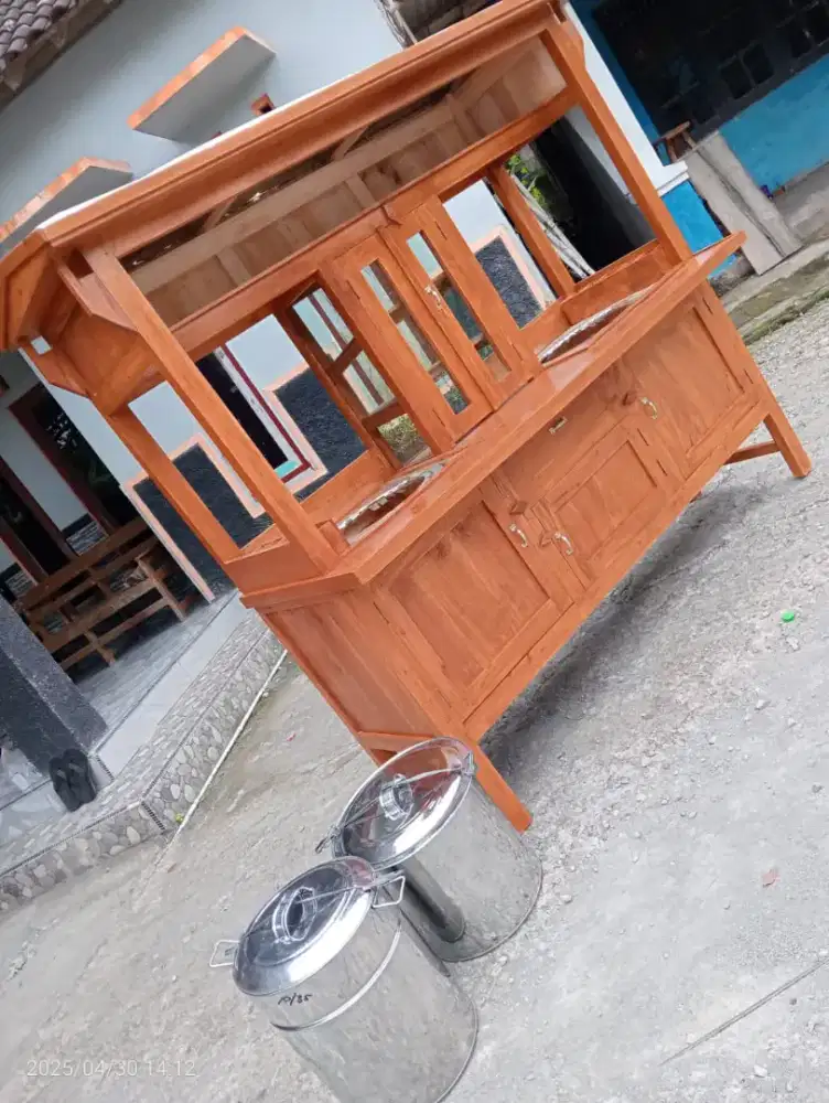 Grobak Mie ayam bakso