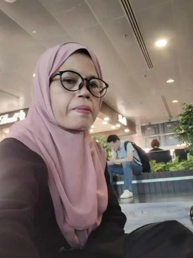 YUHANA PENYALUR ART&SITTER