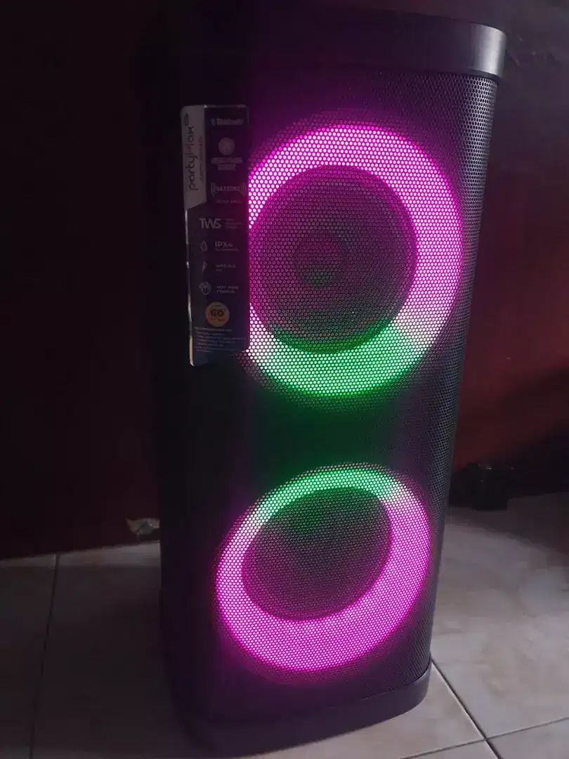 Spaeker bluetooth polytron partymix tipe PRO7M22