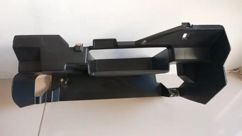 rak laci dalam dashboard karimun wagon r