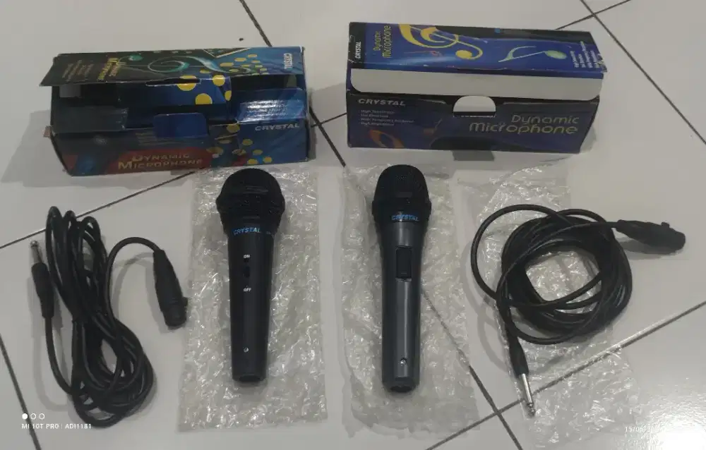 Crystal Dynamic Microphone