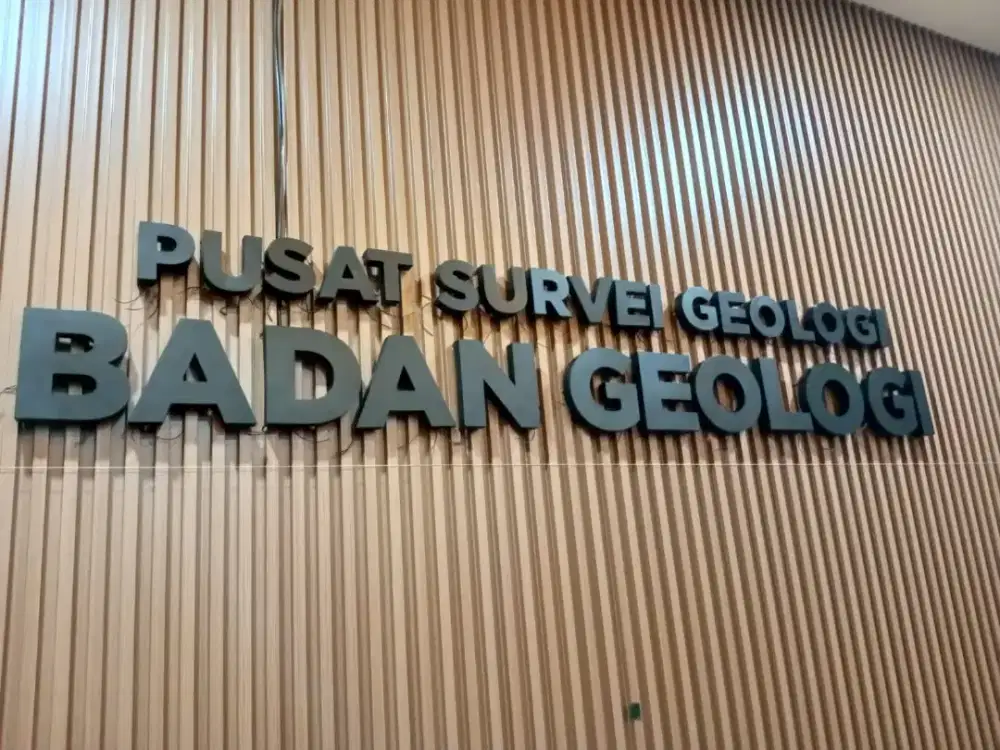 Huruf Timbul | Acrylic | Stainless