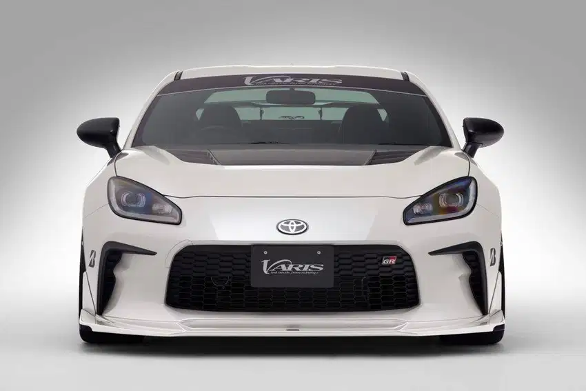 Bodykit Toyota GR86 Varis Carbon