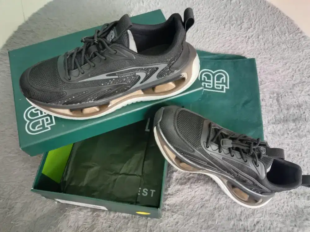 Sepatu Everbest ori spt baru