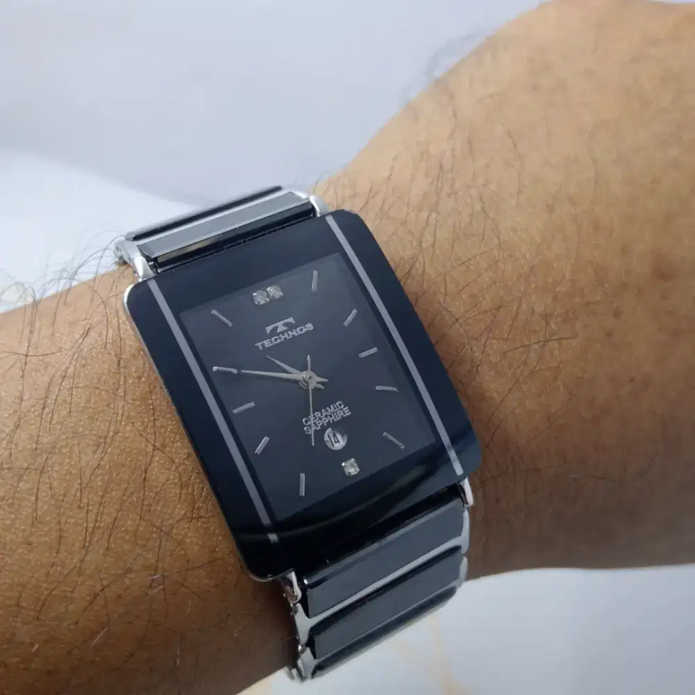 Jam tangan vintage technos Swiss dresswatch